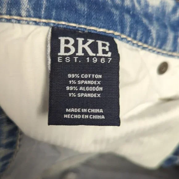 BKE Jeans Men's 28x32 Blue Jake Straight Leg Distressed Denim NWT